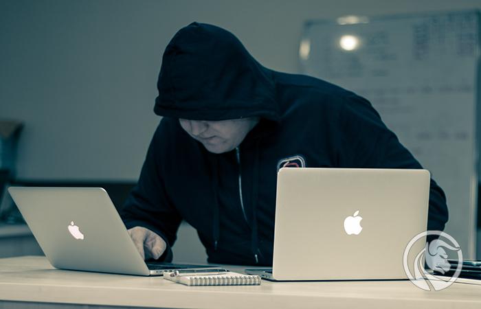 Dwa razy oszukali tego samego mężczyznę. Tym razem „na odzyskanie kryptowaluty”