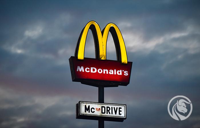 Hamburgerowy zawrót głowy – MCD z nowym rekordem ceny akcji