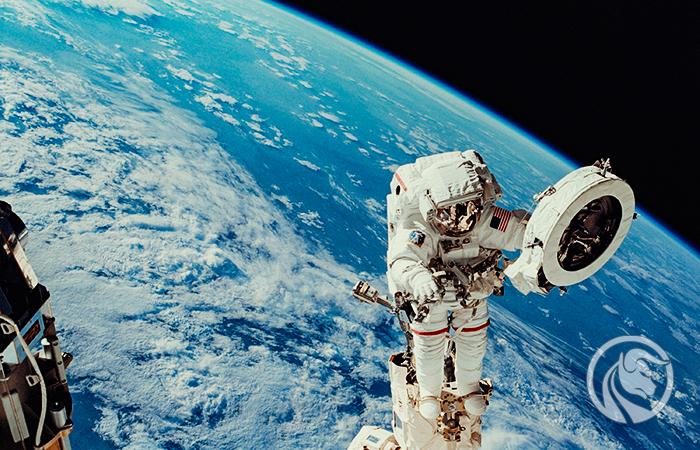eToro uruchamia portfel SpaceTech oferujący ekspozycję na spółki prowadzące wyścig kosmiczny