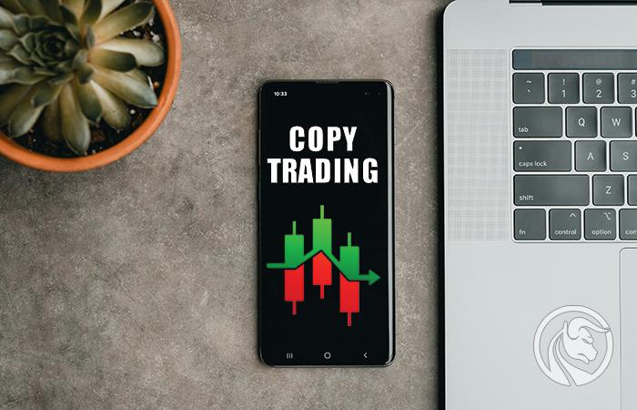 Copy trading to nie doradztwo? Prawnik kwestionuje stanowisko KNF ws. social tradingu