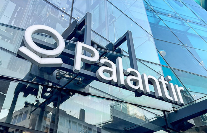 Rekordowe wyniki Palantir Technologies. Ekspansja w sektorach AI i obronnym