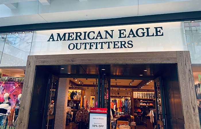 Od zysków do zarzutów – kampania z Sydney Sweeney a wyniki akcji American Eagle