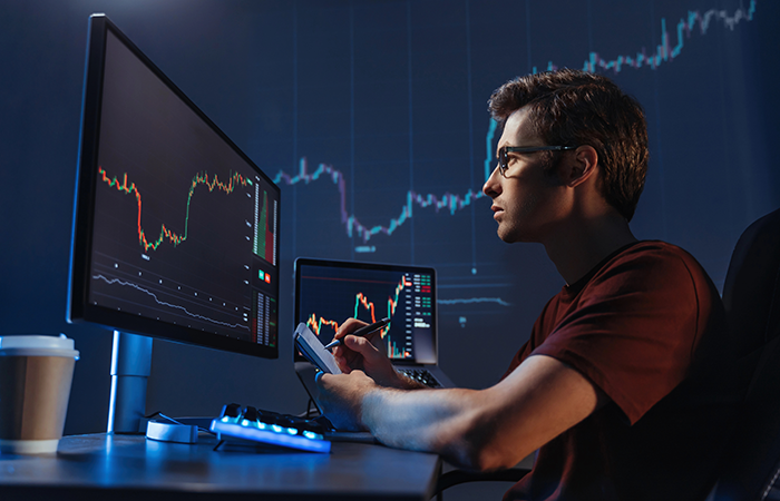 Ukryte benefity tradingu – jak nauki z parkietu przekładają się na codzienne życie tradera?